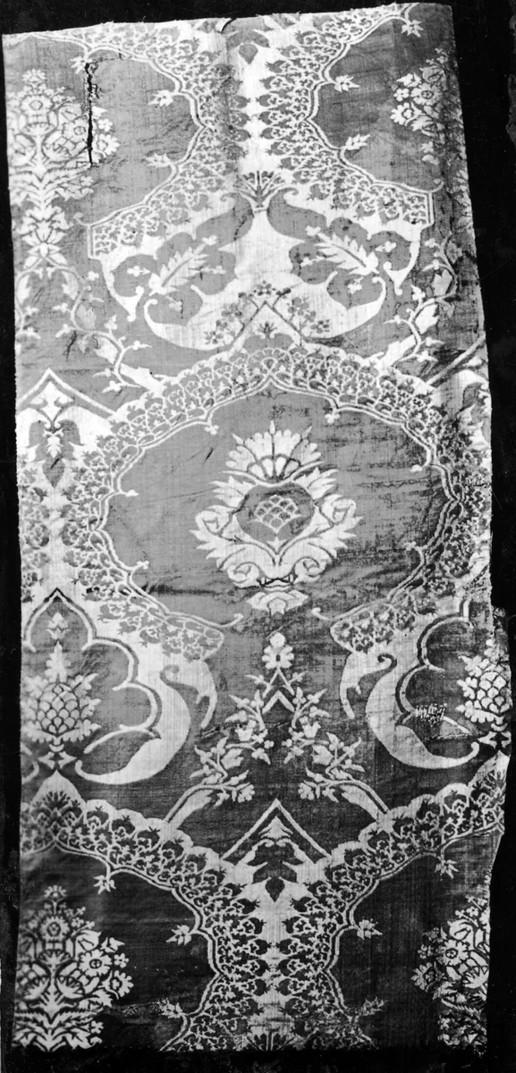 Fragment by Italy, textile, 1401-1600