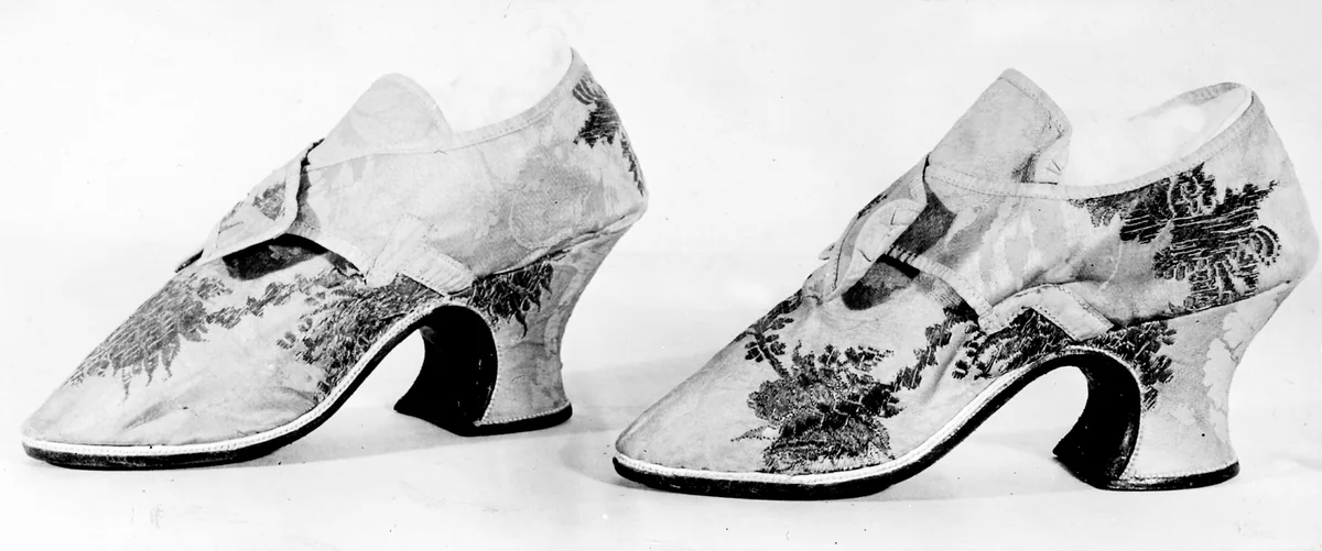 Pair of Shoes by England, textile, 1740-1769