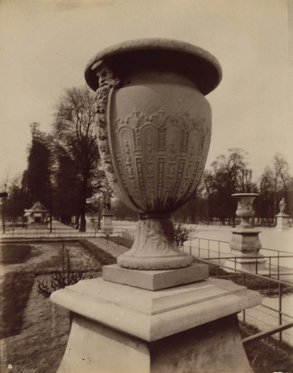 Tuileries - Vase by Eugène Atget, photograph, 1911