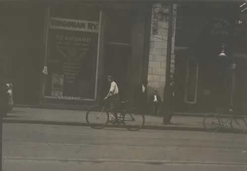 Western Union Messenger, Norfolk, Virginia by Lewis Wickes Hine, photograph, 1911