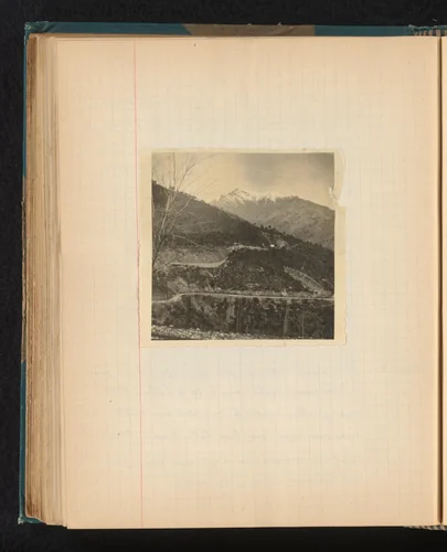 Gezicht op een berglandschap nabij Vivario, Corsica by Théodore van Lelyveld, book, 1902