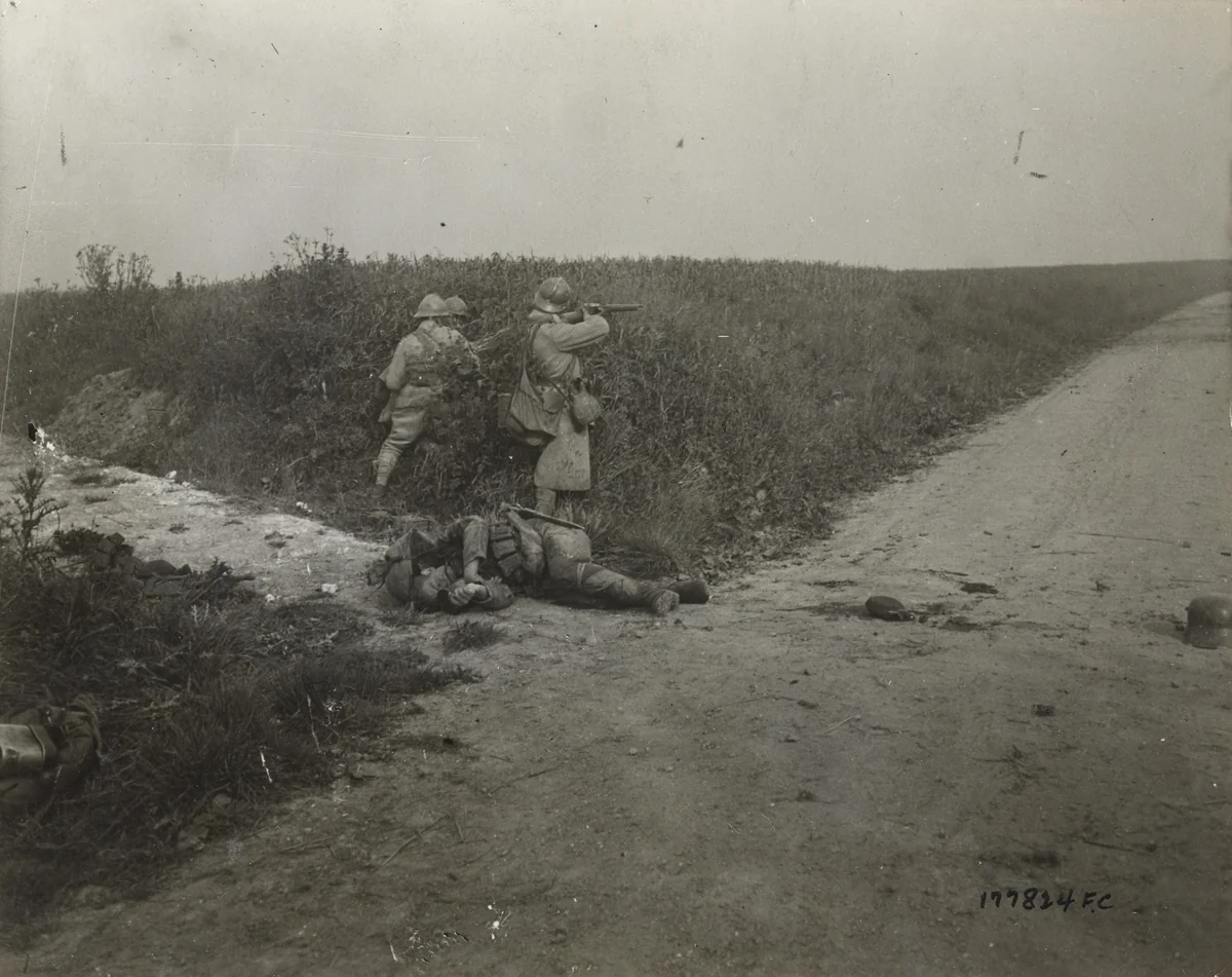 French Machine Gunners Firing at Retreating Germans by Underwood and Underwood, photograph, 1918