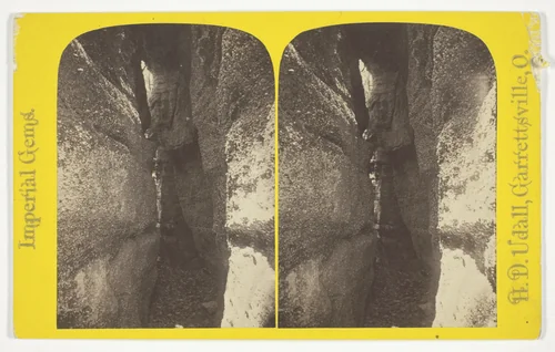 "Kiss me Quick" and "Kiss me Softly.", No. 18 from the series "Imperial Gems" by H. D. Udall, photograph, 1875-1899