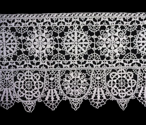 Border by Italy, textile, 1601-1625