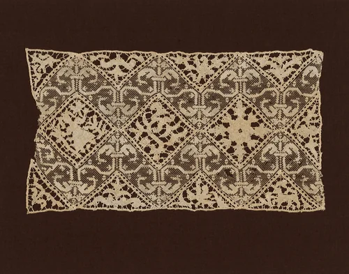 Fragment by Italy or Spain, textile, 1675-1725