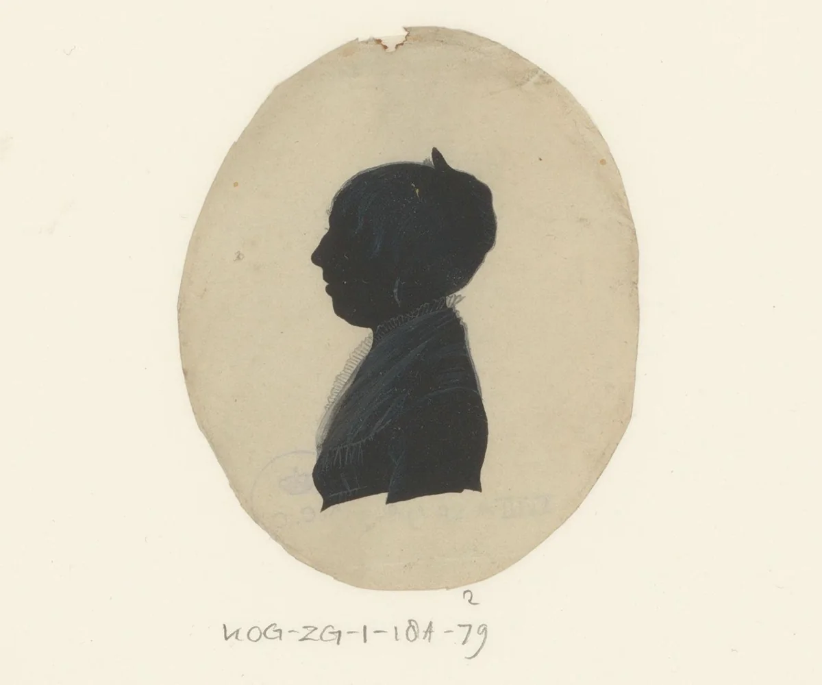 Silhouetportret van een onbekende vrouw met opstaande kraag by anonymous, drawing, 1775-1849