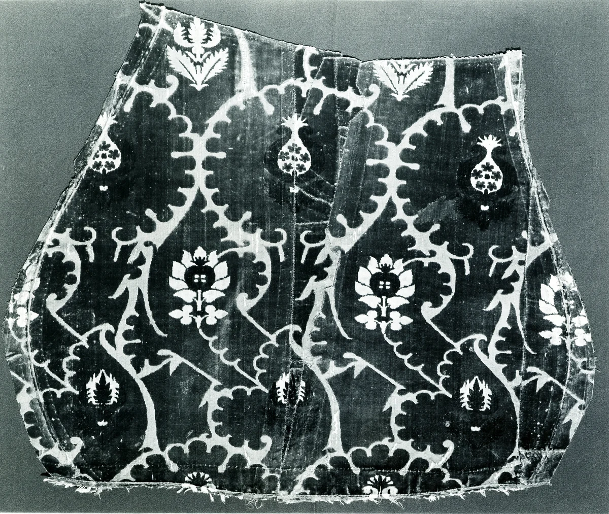 Fragment by Italy, textile, 1401-1500