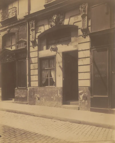31 rue de Cléry by Eugène Atget, photograph, 1903