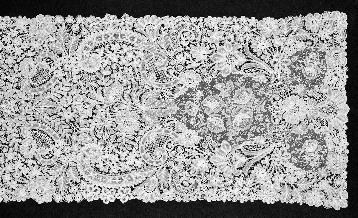 Shawl by Belgium, textile, 1875-1900