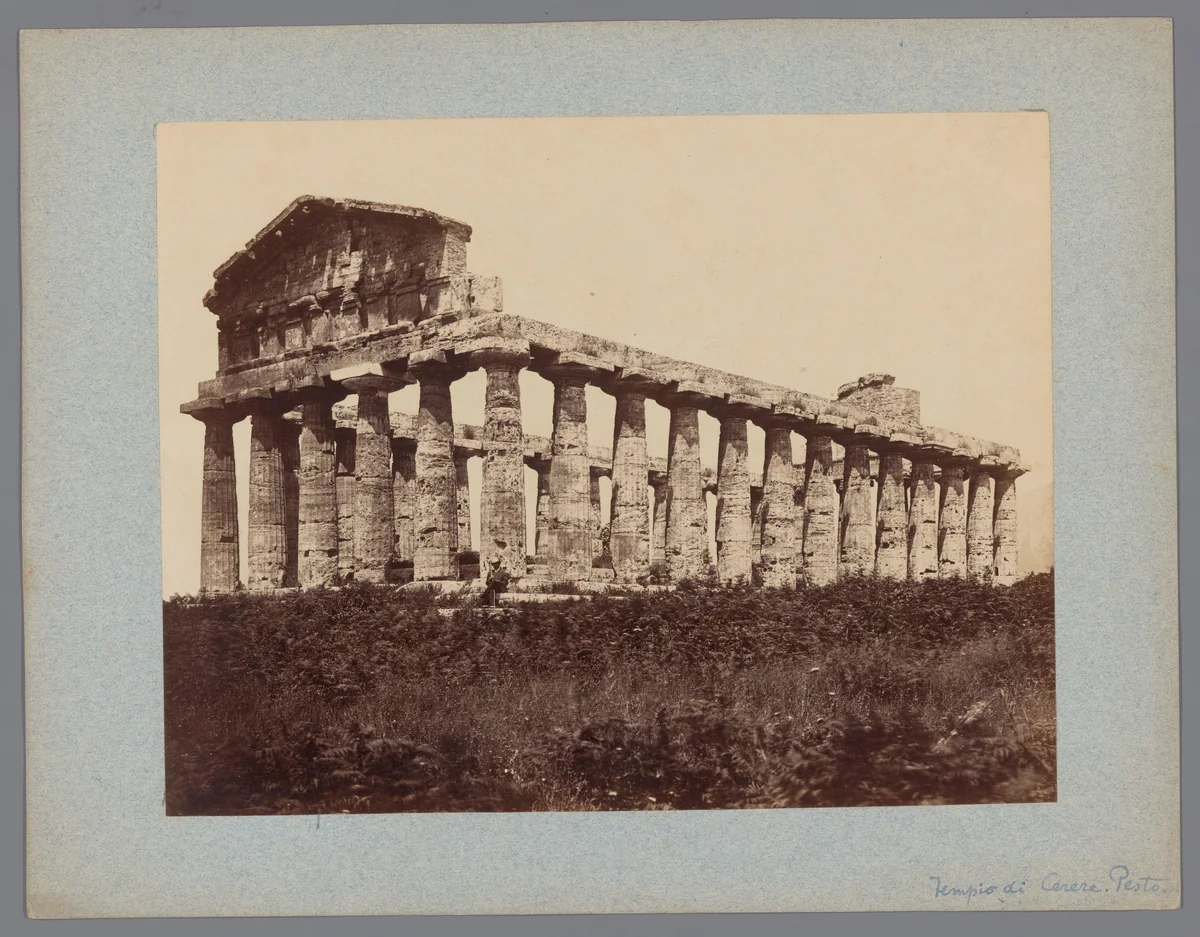 Tempel van Athena te Paestum by anonymous, photograph, 1851-1900