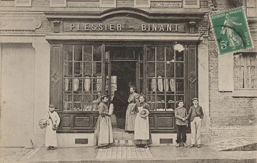 Boulangerie, Saint-Just-en-Chaussée by Unidentified Photographer, photograph, 1914