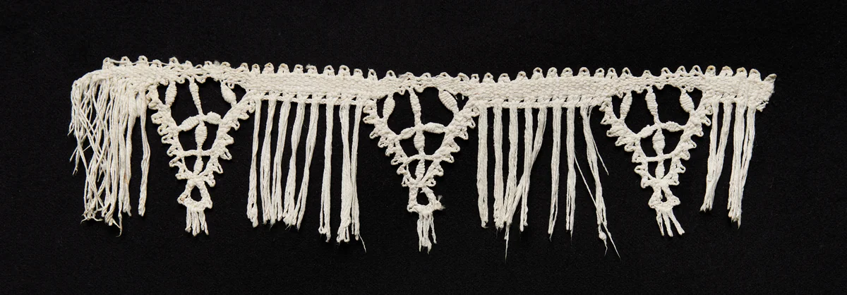 Bobbin Lace (Needlepoint Design) Edging of Fringe and Points by Unknown, textile, 1550-1599
