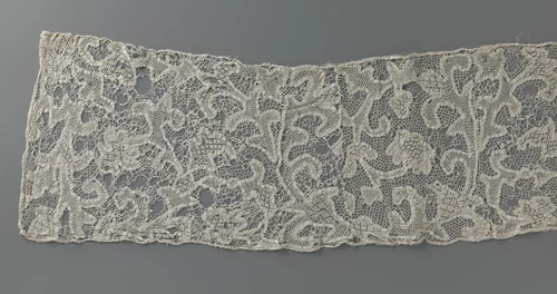 Strook gemengde kant voor een priesterkleed by anonymous, other, 1600-1699