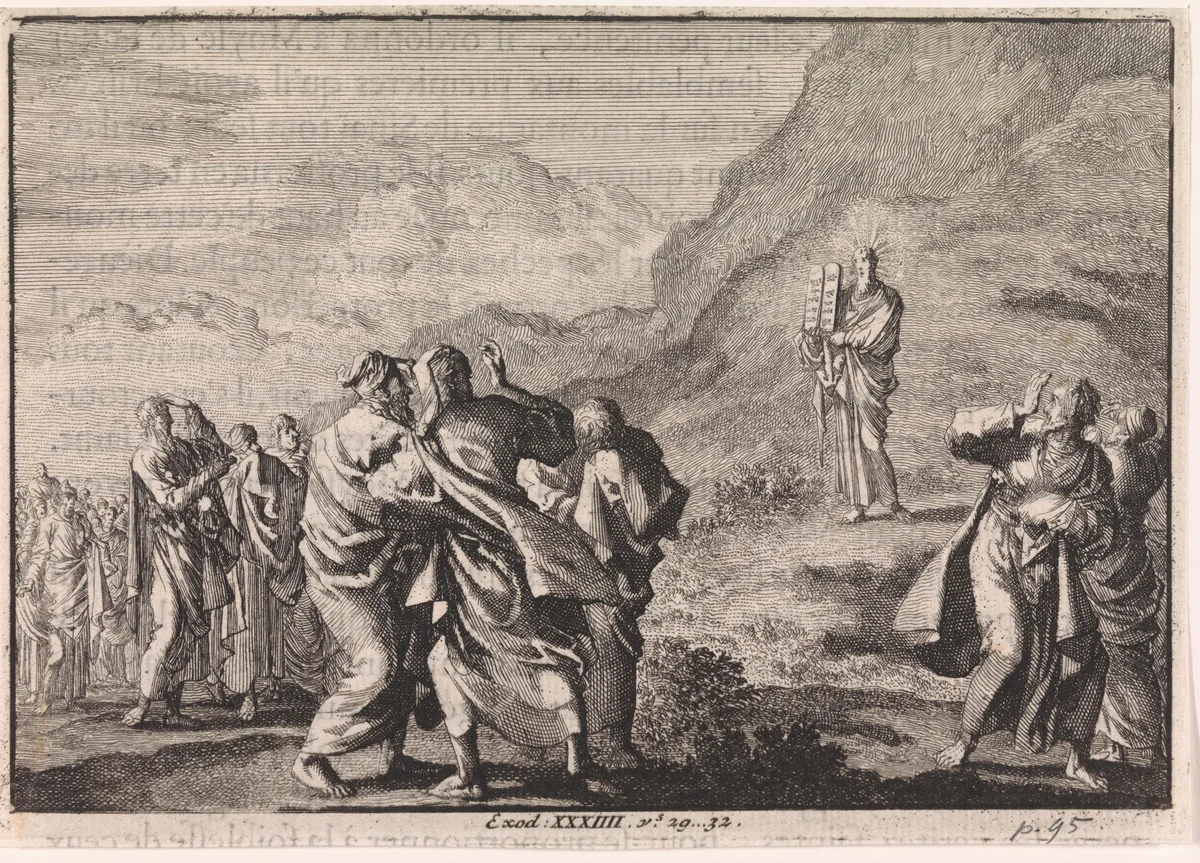 Mozes ontvangt de wetstafelen en toont ze aan het volk by Jan Luyken, print, 1703-1762