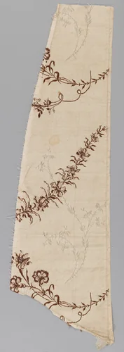 Fragment of dress silk by Anna Maria Garthwaite, textile, 1740-1750