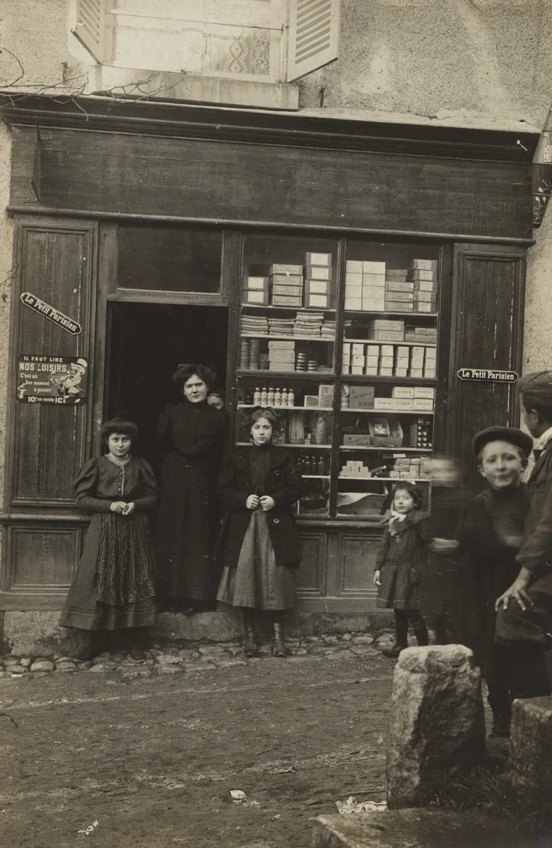 Épicerie échoppe, France by Unidentified Photographer, photograph, 1907