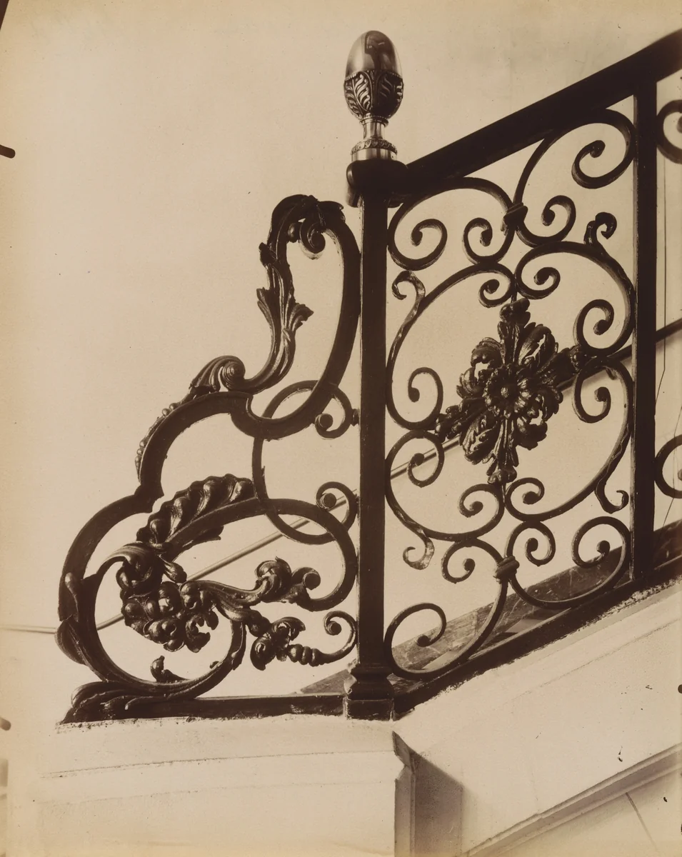 95 rue du Bac by Eugène Atget, photograph, 1903