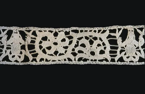 Insertion by Italy, textile, 1590-1610