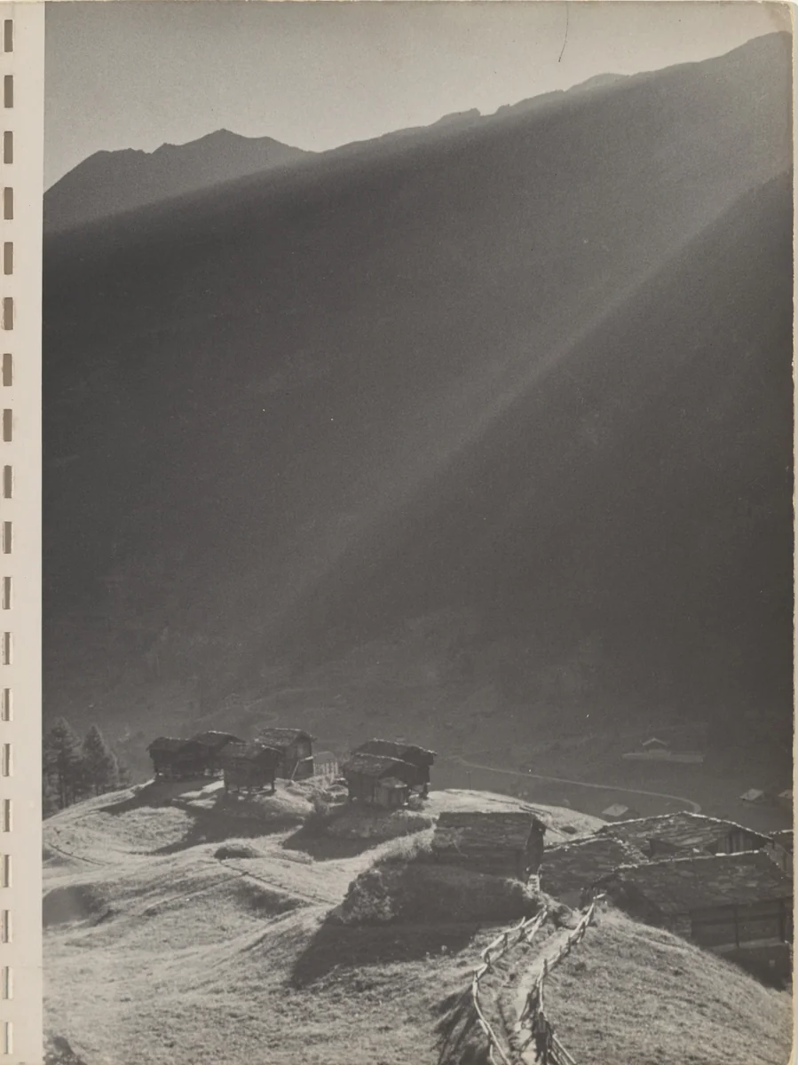40 Fotos, page 4 by Robert Frank, photograph, 1946