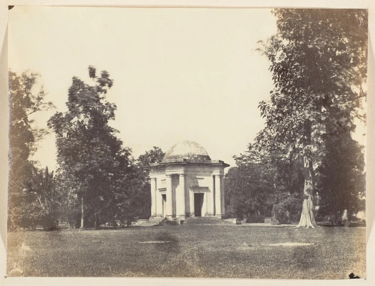 [Entrance to Botanical Gardens, Calcutta] by R. B. Hill, photograph, 1850-1859