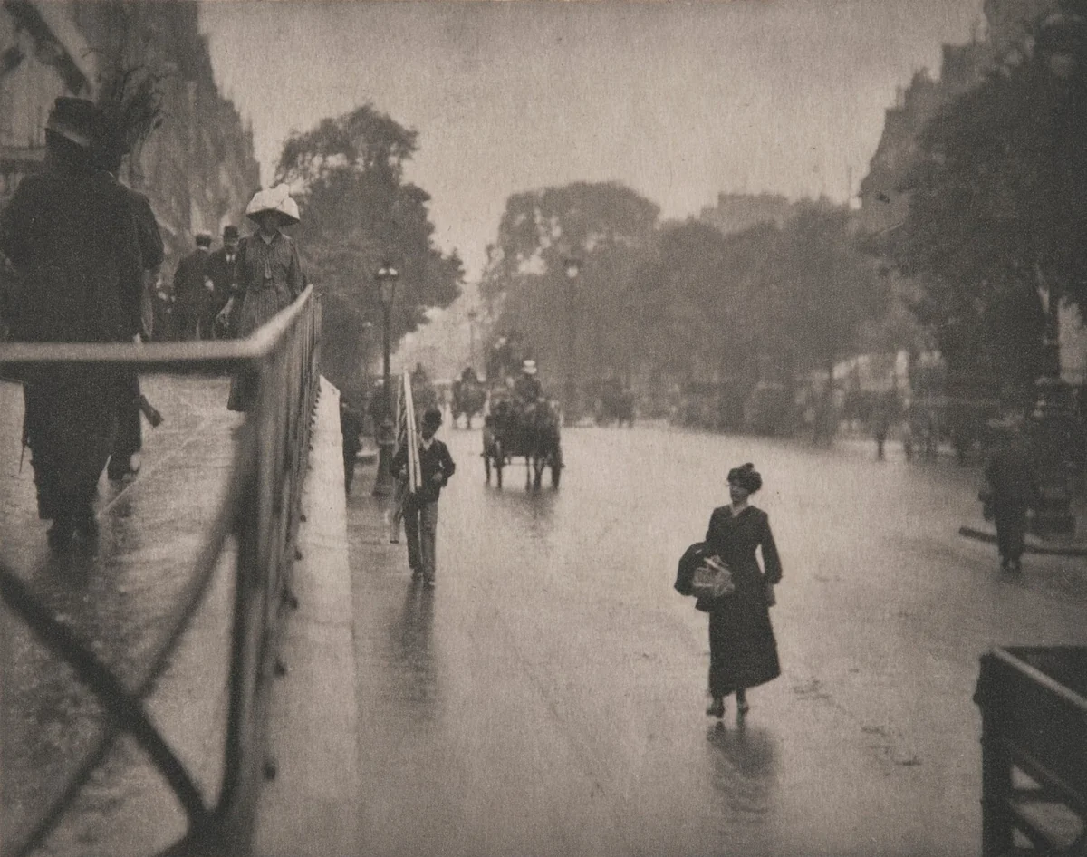 A Snapshot; Paris [street scene] by Alfred Stieglitz, photograph, 1911