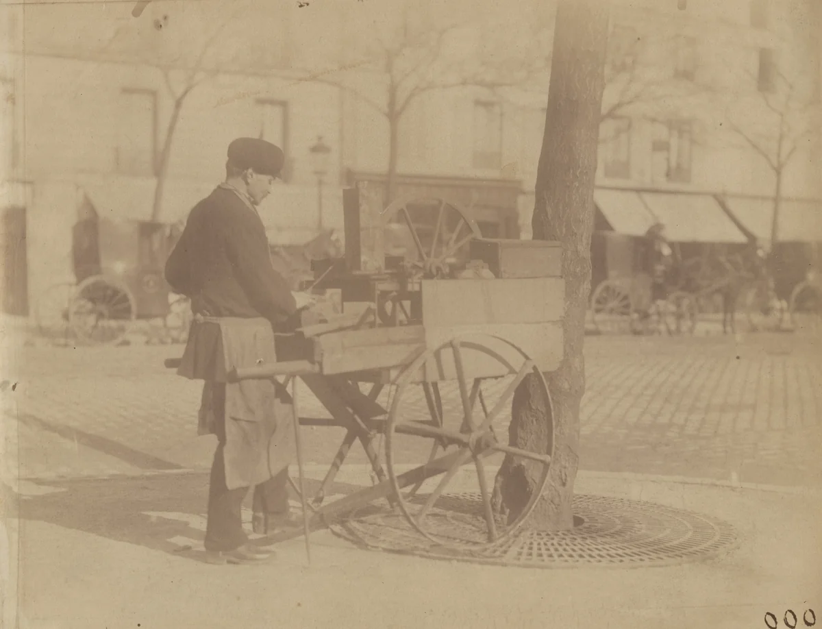 Boulevard Montparnasse by Eugène Atget, photograph, 1898