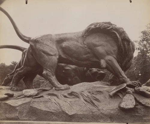 Tuileries -- Groupe par Cain by Eugène Atget, photograph, 1911