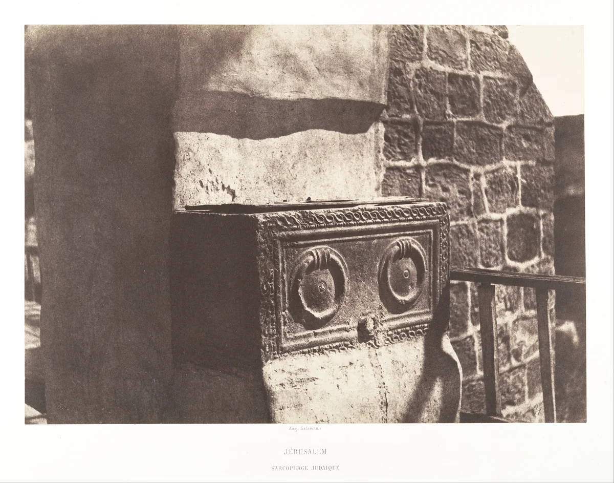 Jérusalem, Sarcophage judaïque by Auguste Salzmann, photograph, 1854-1859