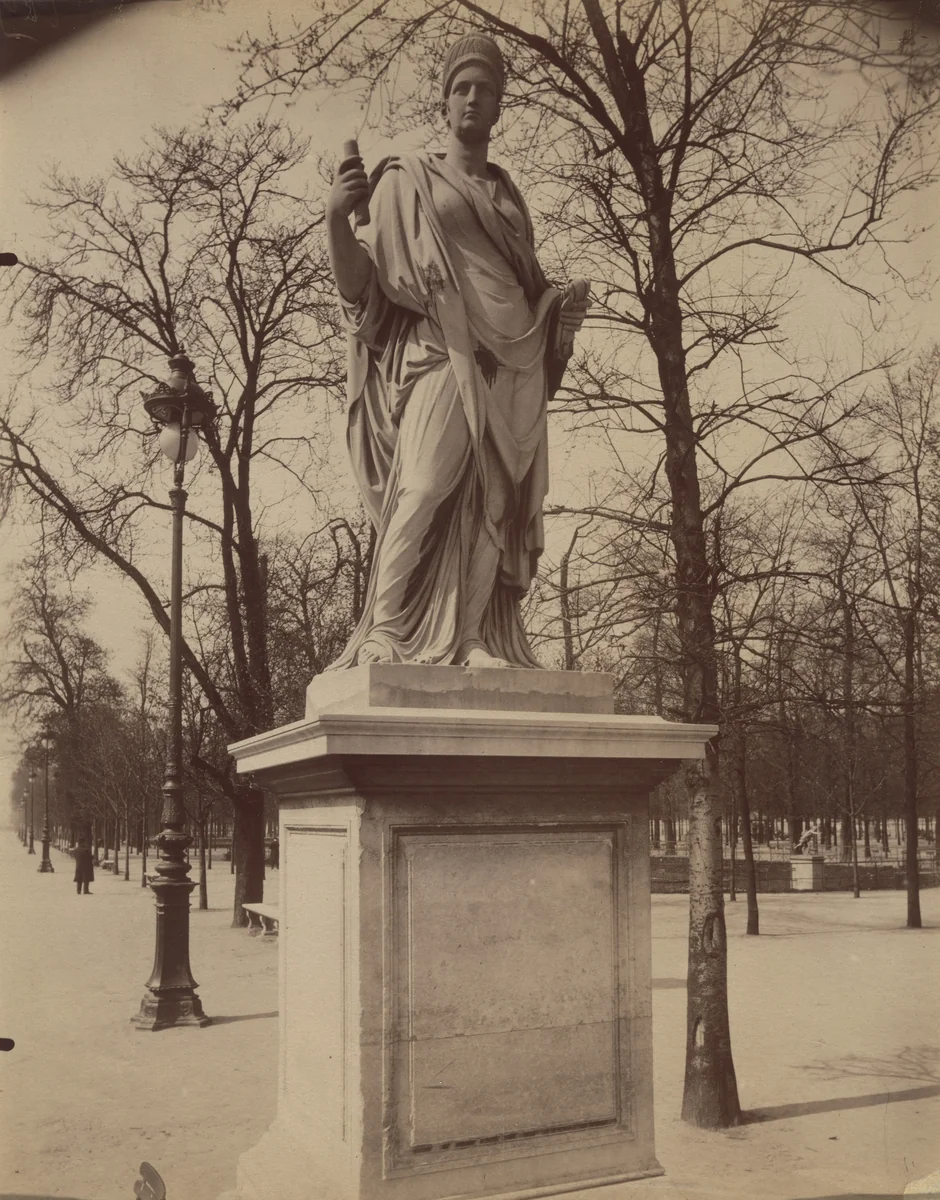 Tuileries - Agrippine / d'apres l'antique by Eugène Atget, photograph, 1911