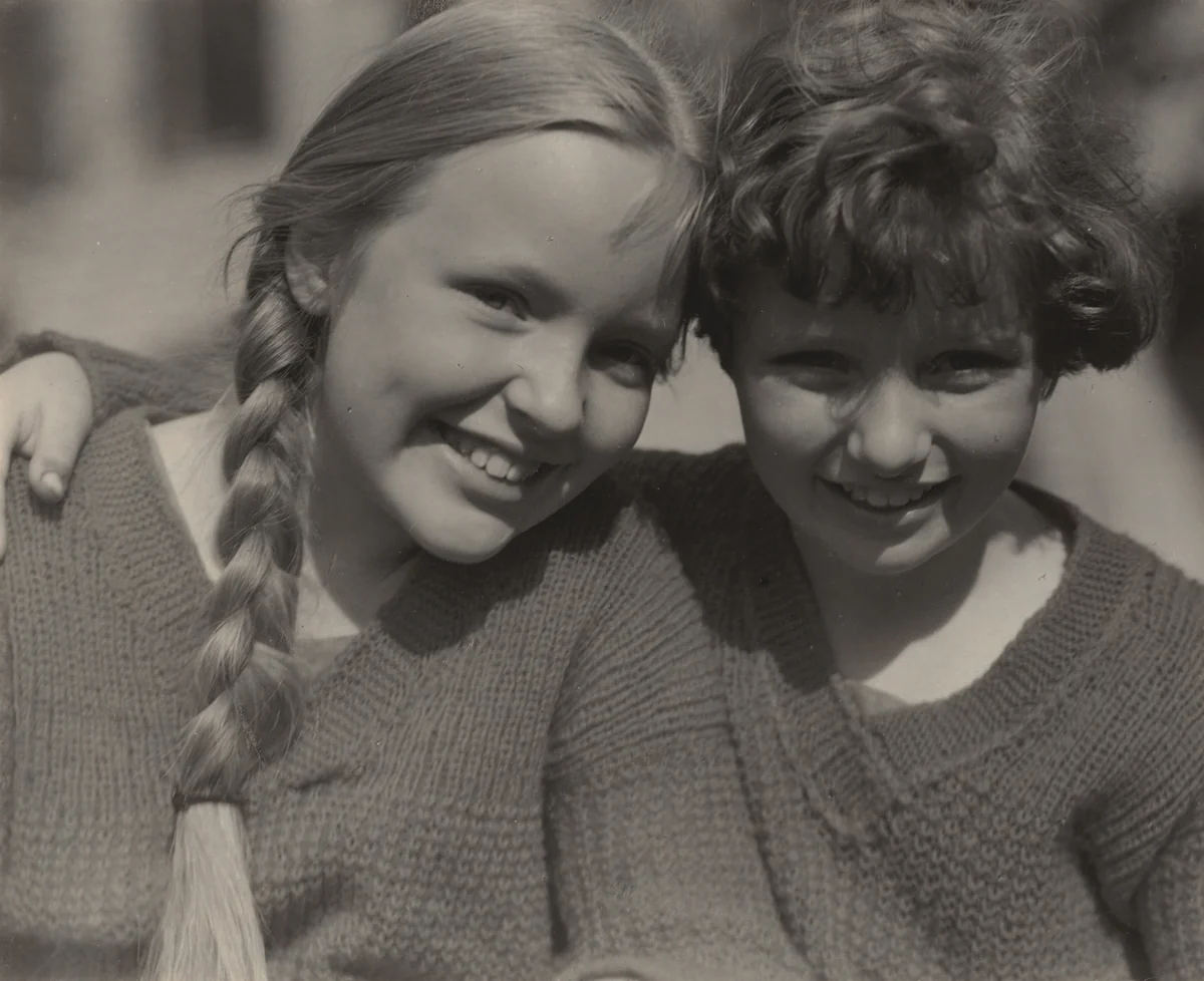 Elizabeth (Peggy) and Sue Davidson by Alfred Stieglitz, photograph, 1930