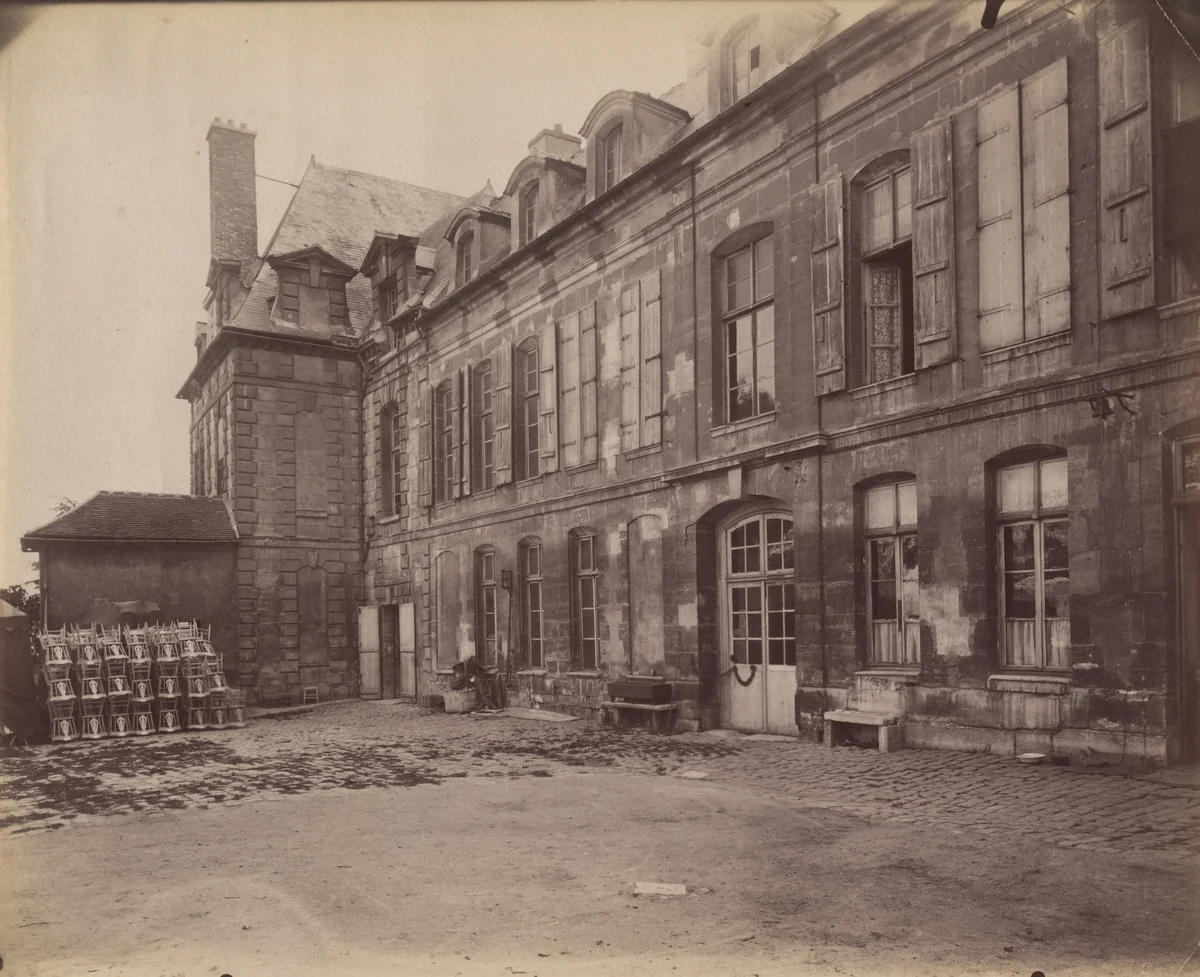 Courbevoie. Ancien Château by Eugène Atget, photograph, 1901
