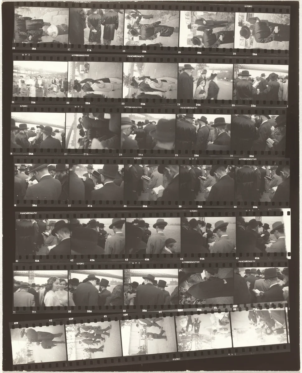 Guggenheim 114/Americans 16--New York City by Robert Frank, photograph, 1955
