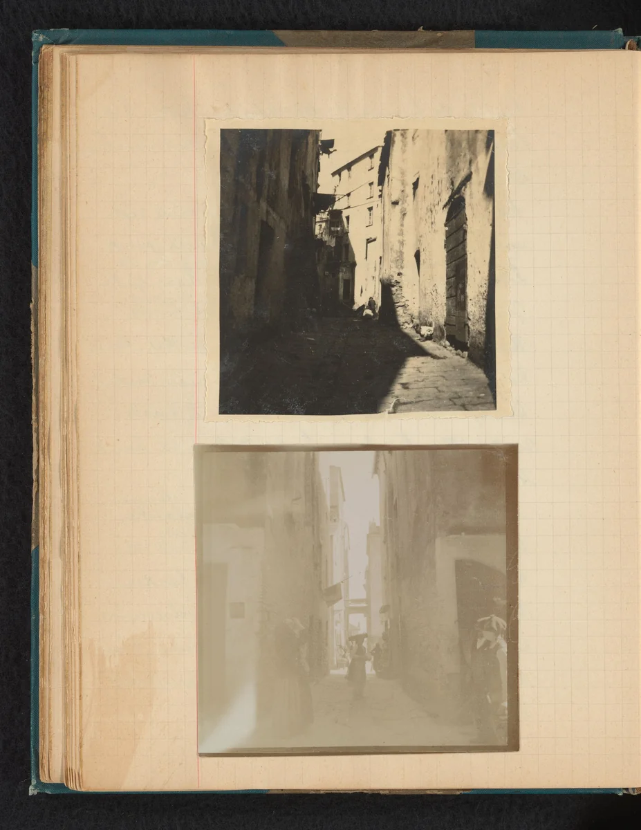 Straatgezichten van Rue Fesch in Ajaccio, Corsica by Théodore van Lelyveld, book, 1902-1904
