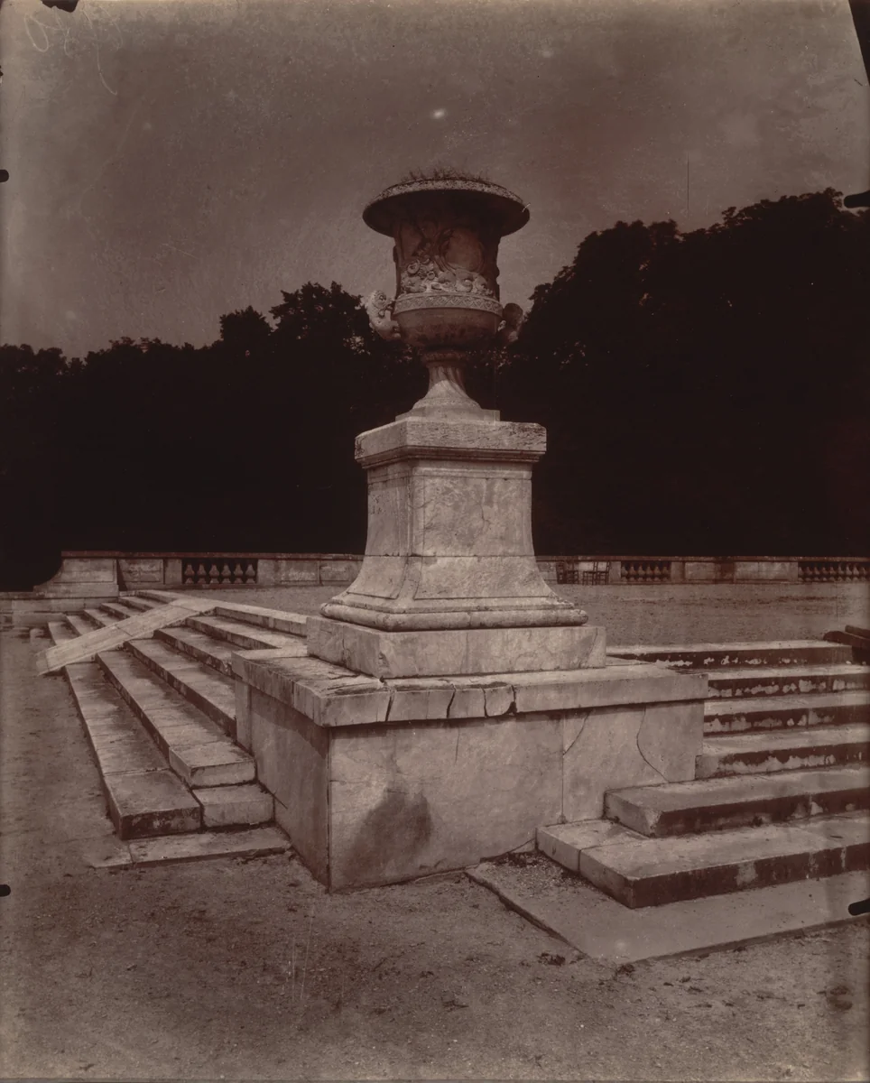 Versailles by Eugène Atget, photograph, 1905