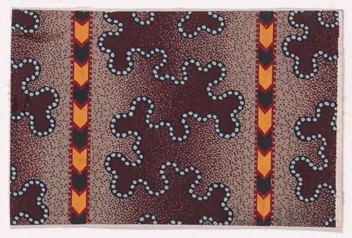 Textile Design with Alternating Quatrefoils Bordered with Pearls and Framed by Interlacing Ribbons by anonymous, drawing, 1840