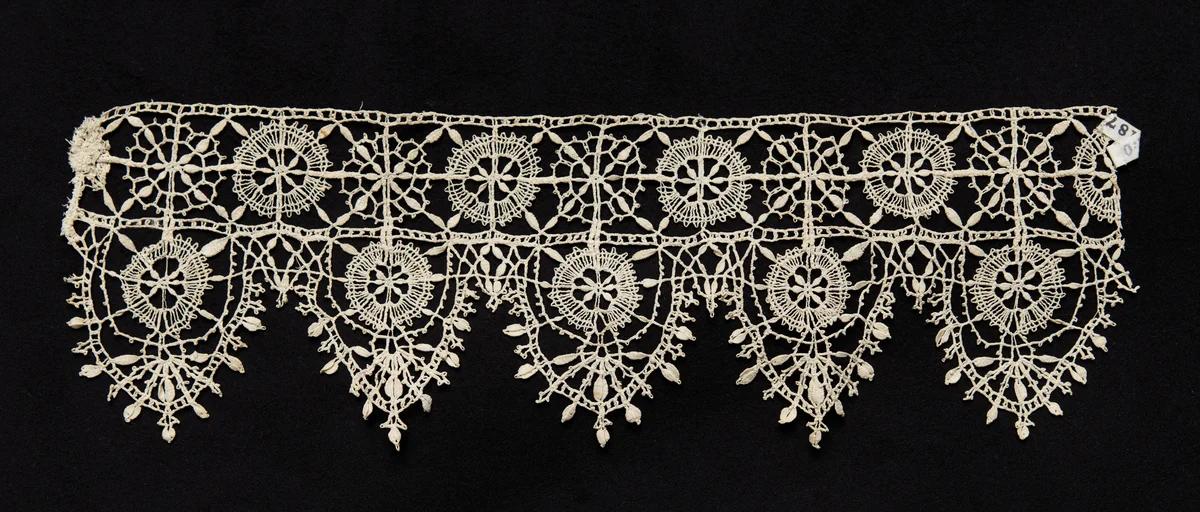 Bobbin Lace (Needlepoint Design) Insertion and Edging of Points by Unknown, textile, 1550-1599