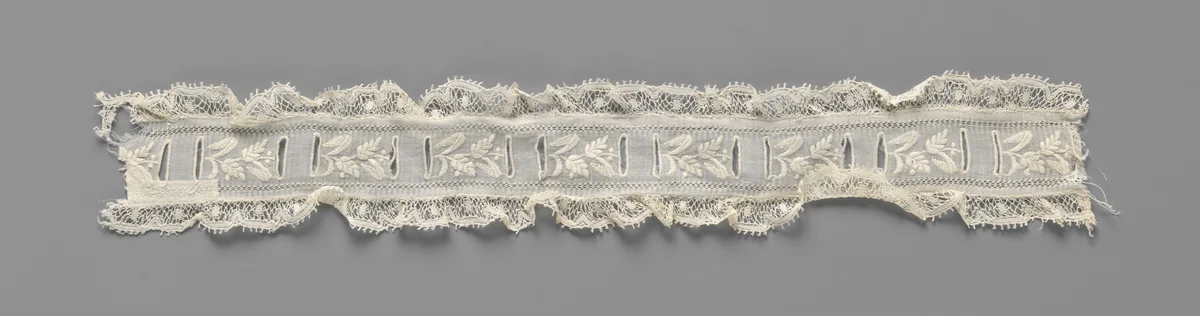 Strook batist met witwerk tussen gefestonneerde gaten en aan twee zijden afgewerkt met machinale kant by anonymous, other, 1850