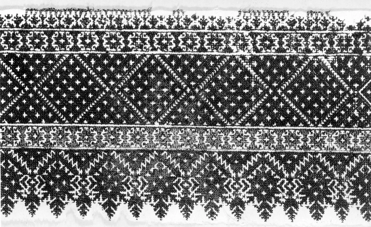 Fragment (Border) by Fès, textile