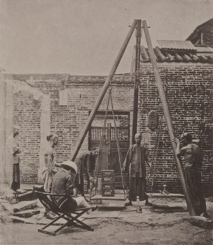 Weighing Tea for Exportation by John Thomson, photograph, 1873