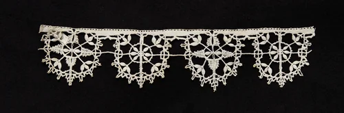 Bobbin Lace (Needlepoint Design) Edging of Points by Unknown, textile, 1550-1599