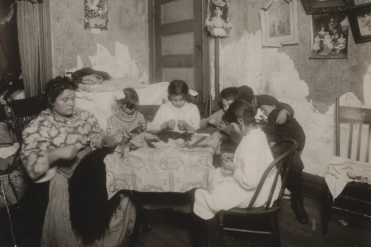 Homework by Lewis Wickes Hine, photograph, 1911