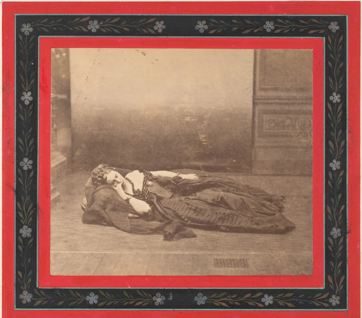 [La Comtesse Reclining in Dark Dress with Chain Around Neck] by Pierre-Louis Pierson, photograph, 1861-1865