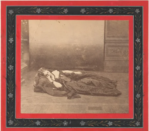[La Comtesse Reclining in Dark Dress with Chain Around Neck] by Pierre-Louis Pierson, photograph, 1861-1865