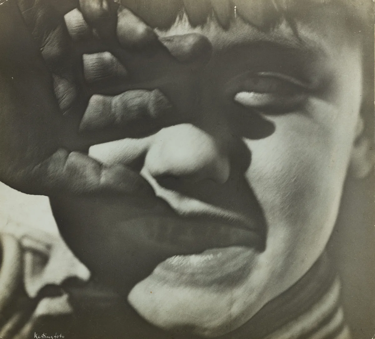 Glance to the Sun by Edmund Kesting, photograph, 1928