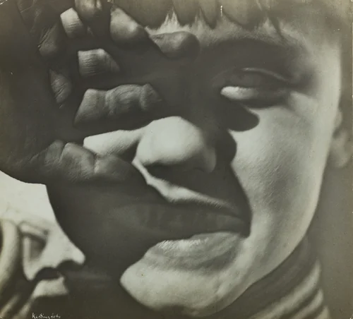 Glance to the Sun by Edmund Kesting, photograph, 1928