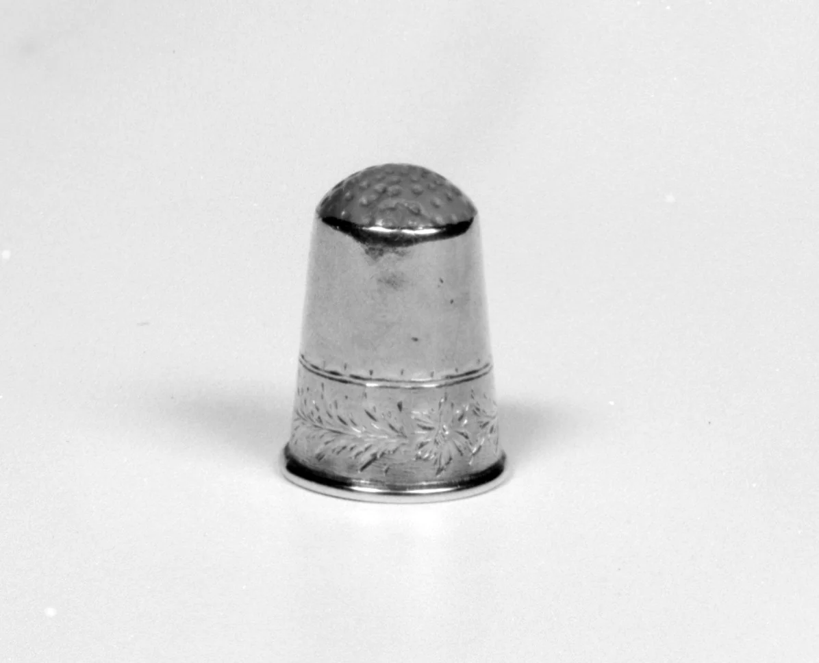 Thimble by Carl Wilhelm Trozelius, metalwork, 1839