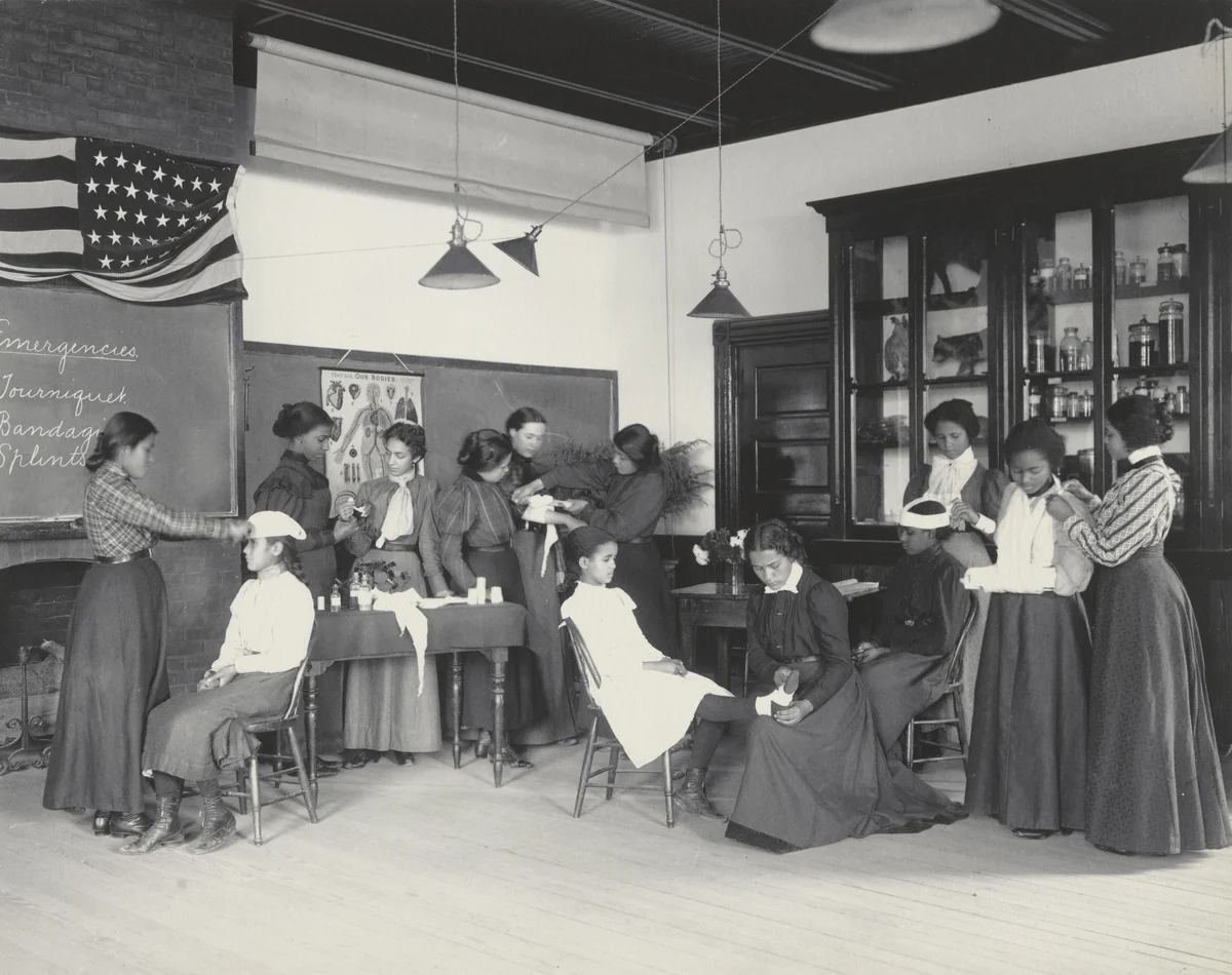 Physiology. Class in emergency work by Frances Benjamin Johnston, photograph, 1899