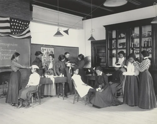 Physiology. Class in emergency work by Frances Benjamin Johnston, photograph, 1899