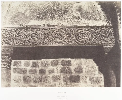 Jérusalem, Saint-Sépulcre, Bas-relief (porte murée) by Auguste Salzmann, photograph, 1854-1859