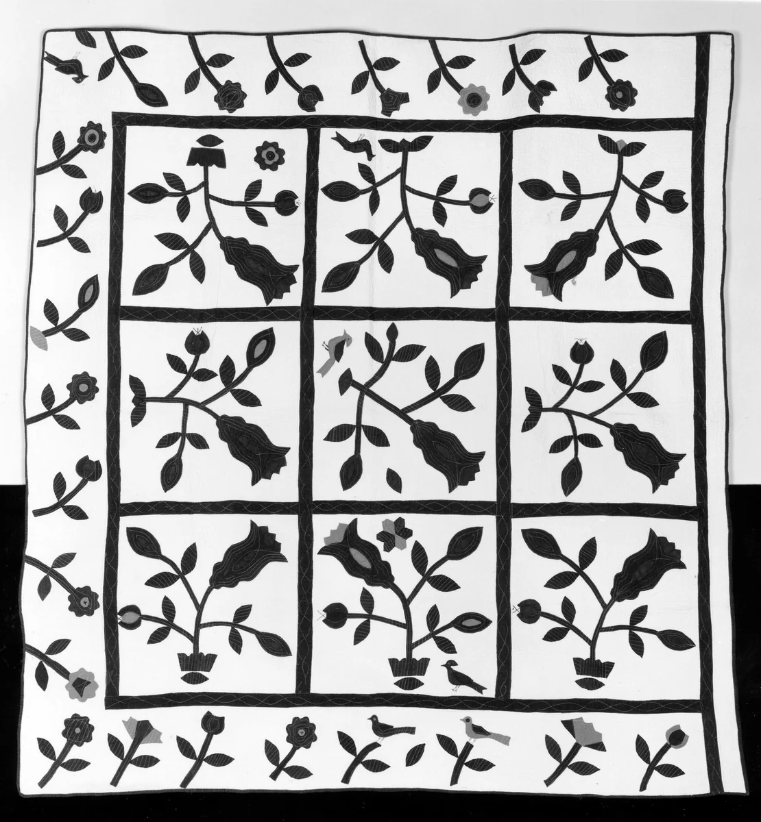 Bedcover (Pumpkin Blossom Quilt) by Mrs. George F. Gale, textile, 1848-1850